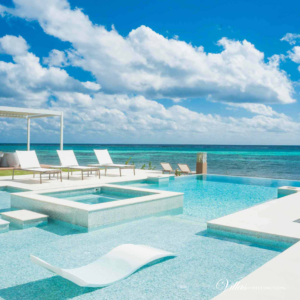 Grand Caymen Villa with a private pool and beach
